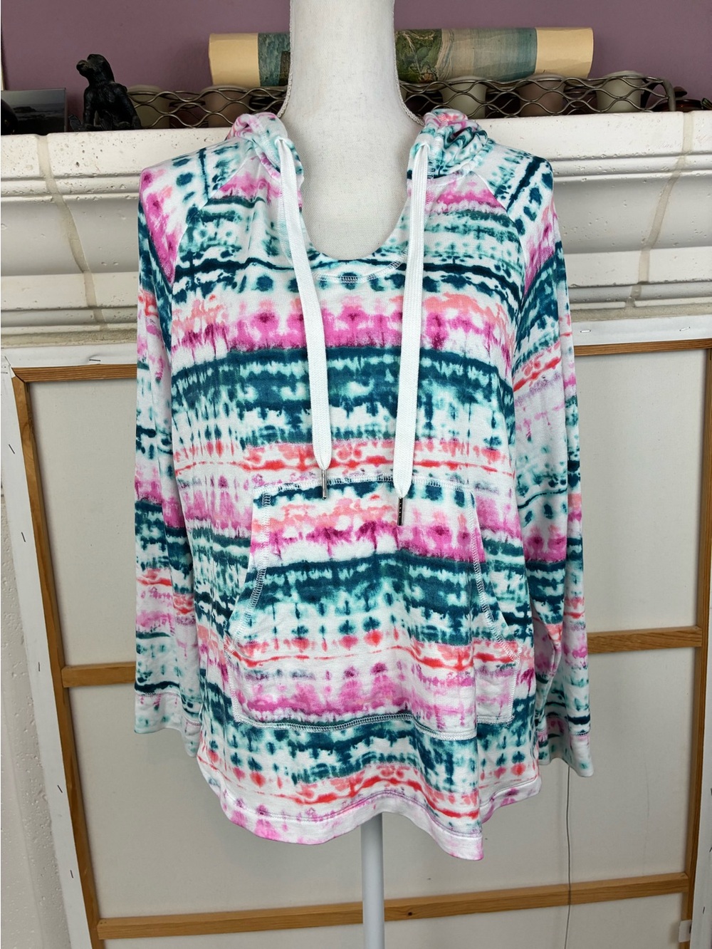 Kookaburra by UGGs Tribal Tie-Dye Hoodie NWOT